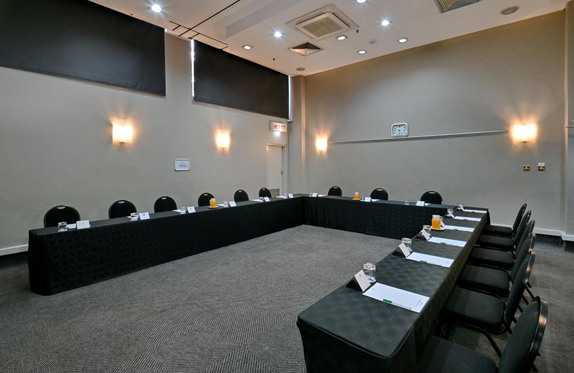 Holiday Inn - Harare By Ihg Bagian luar foto