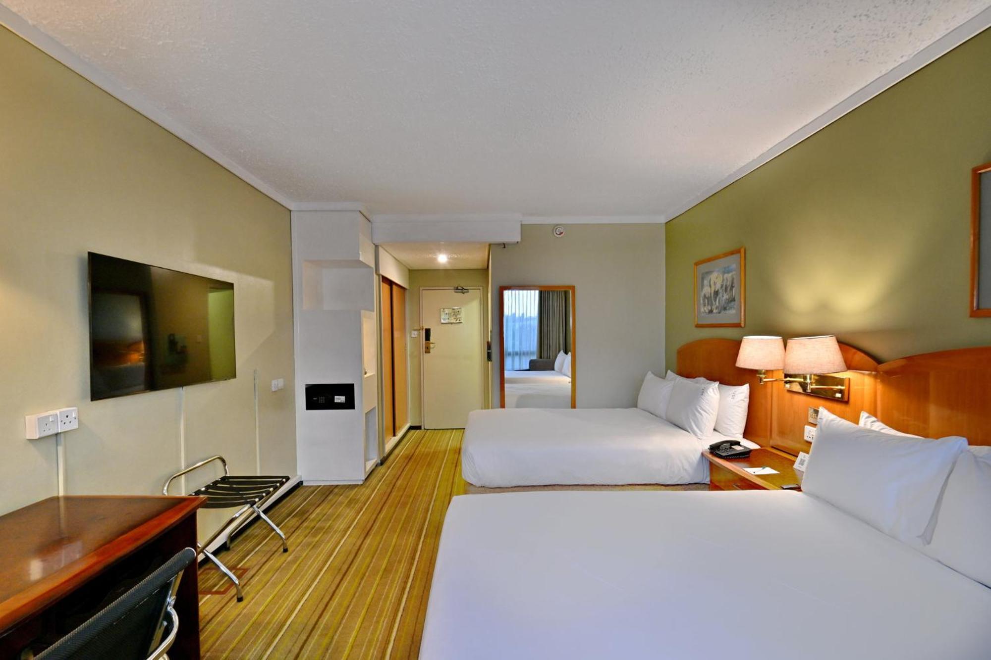 Holiday Inn - Harare By Ihg Bagian luar foto