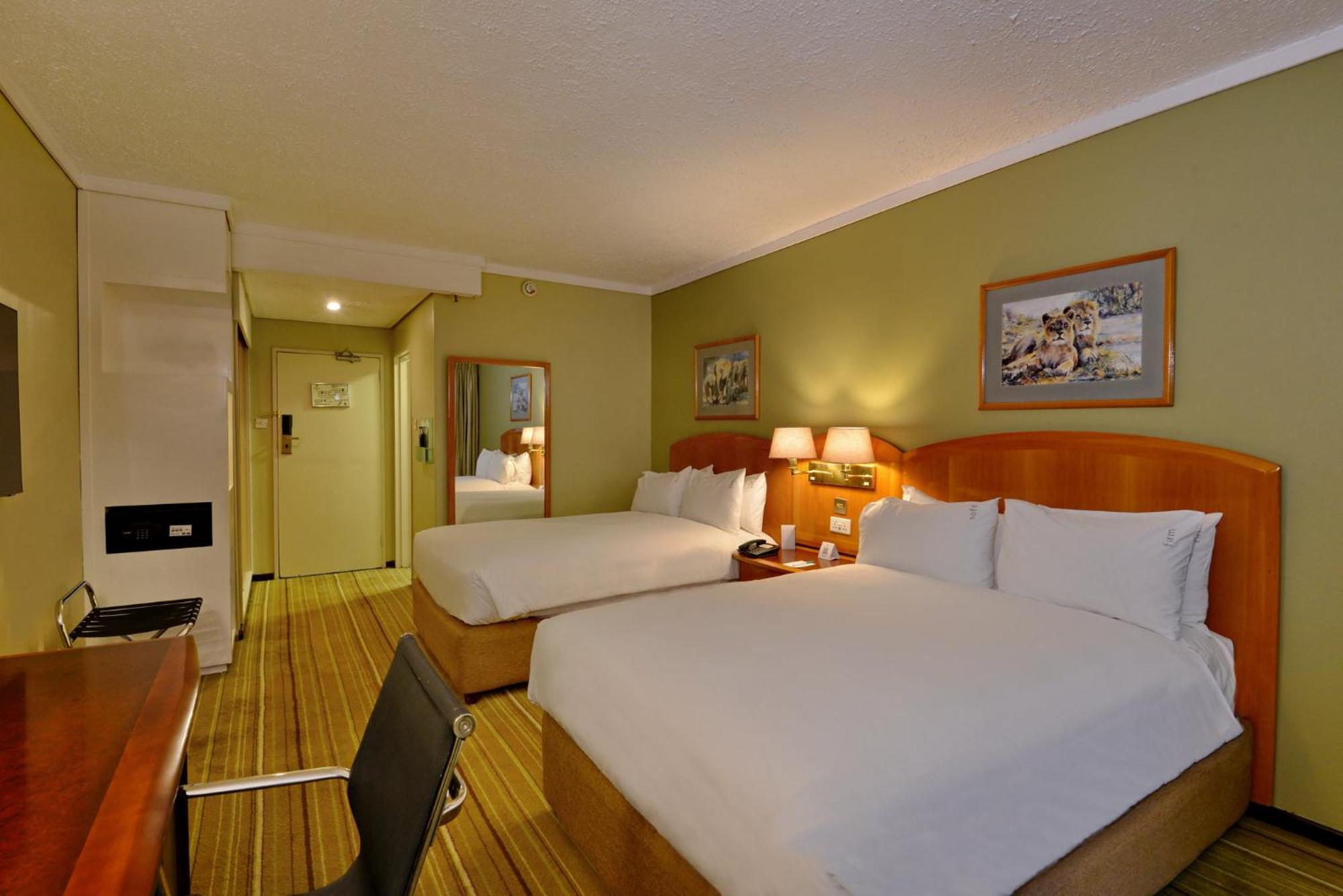 Holiday Inn - Harare By Ihg Bagian luar foto