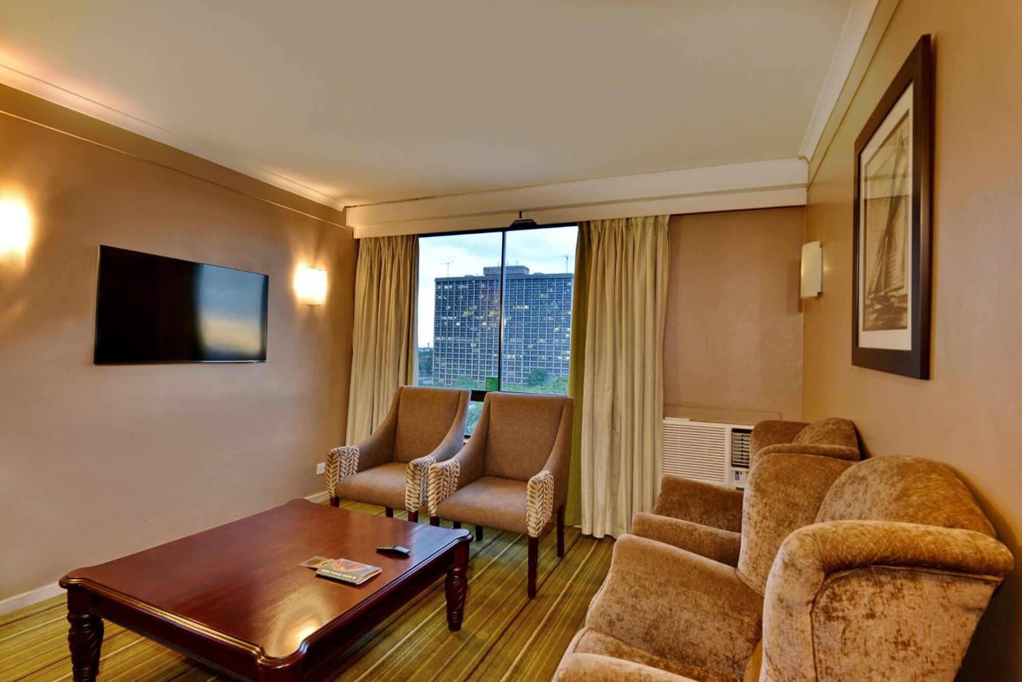 Holiday Inn - Harare By Ihg Bagian luar foto