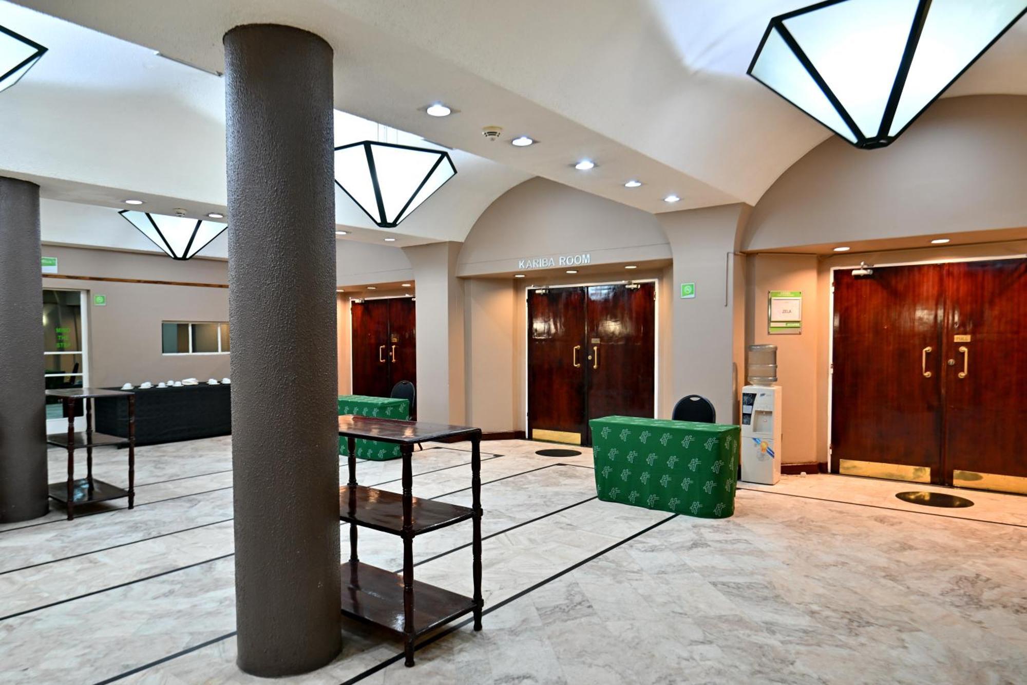 Holiday Inn - Harare By Ihg Bagian luar foto