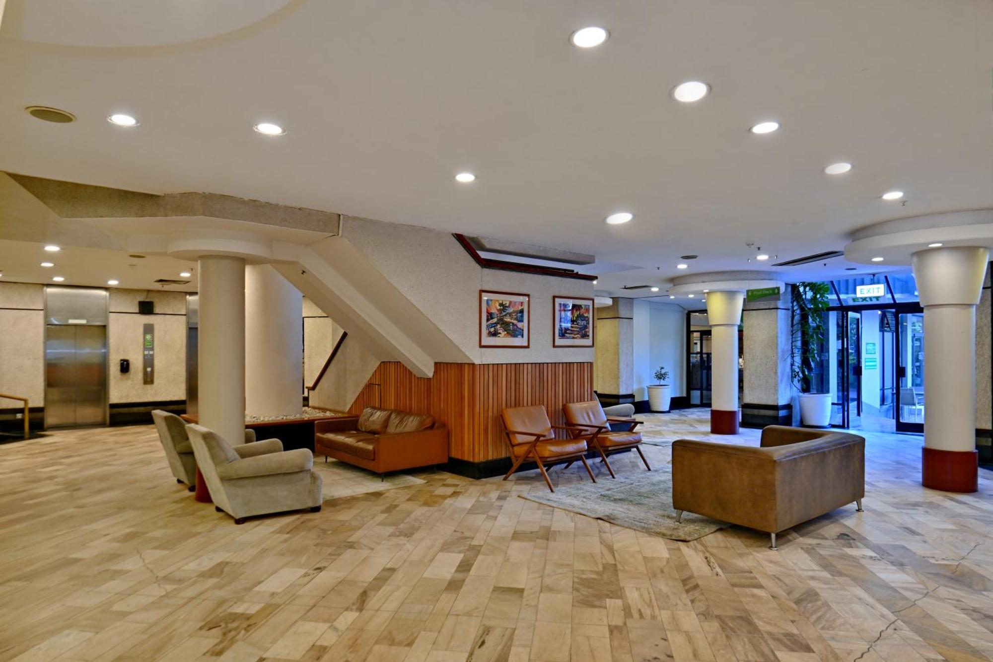 Holiday Inn - Harare By Ihg Bagian luar foto
