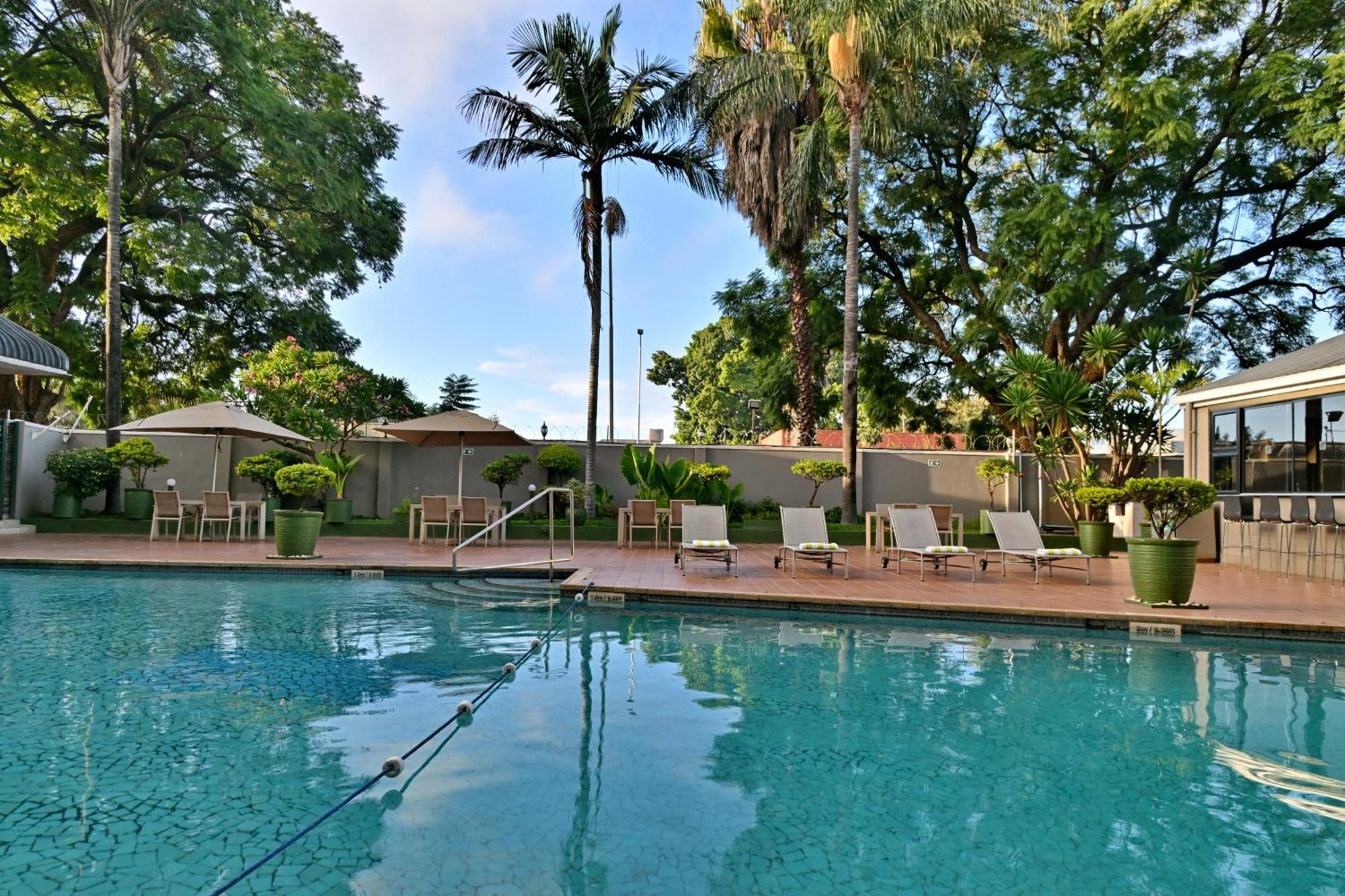 Holiday Inn - Harare By Ihg Bagian luar foto