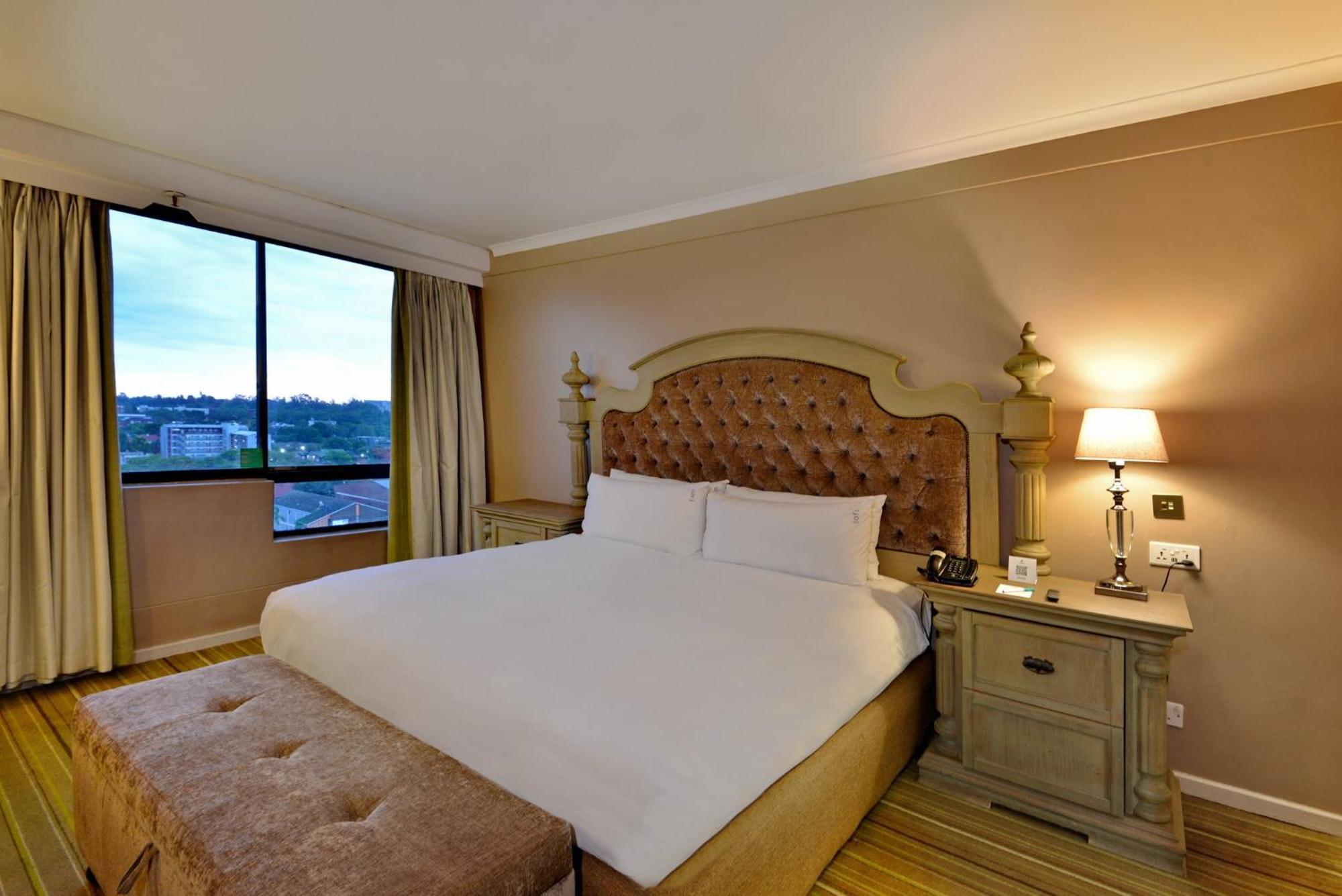 Holiday Inn - Harare By Ihg Bagian luar foto