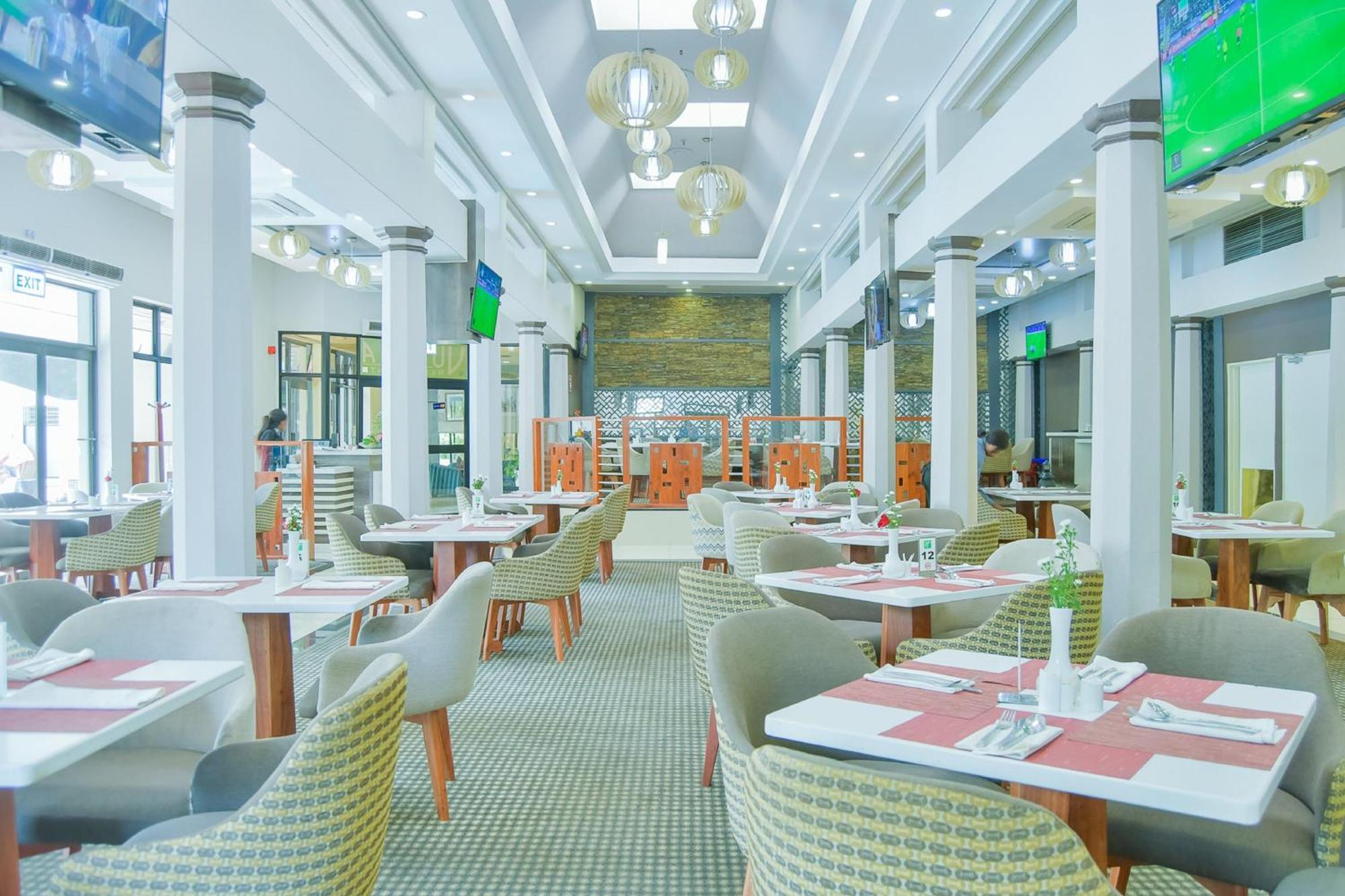 Holiday Inn - Harare By Ihg Bagian luar foto
